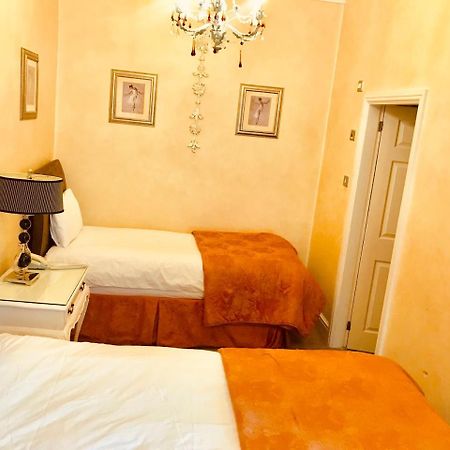 The York Hotel Wolverhampton Bagian luar foto
