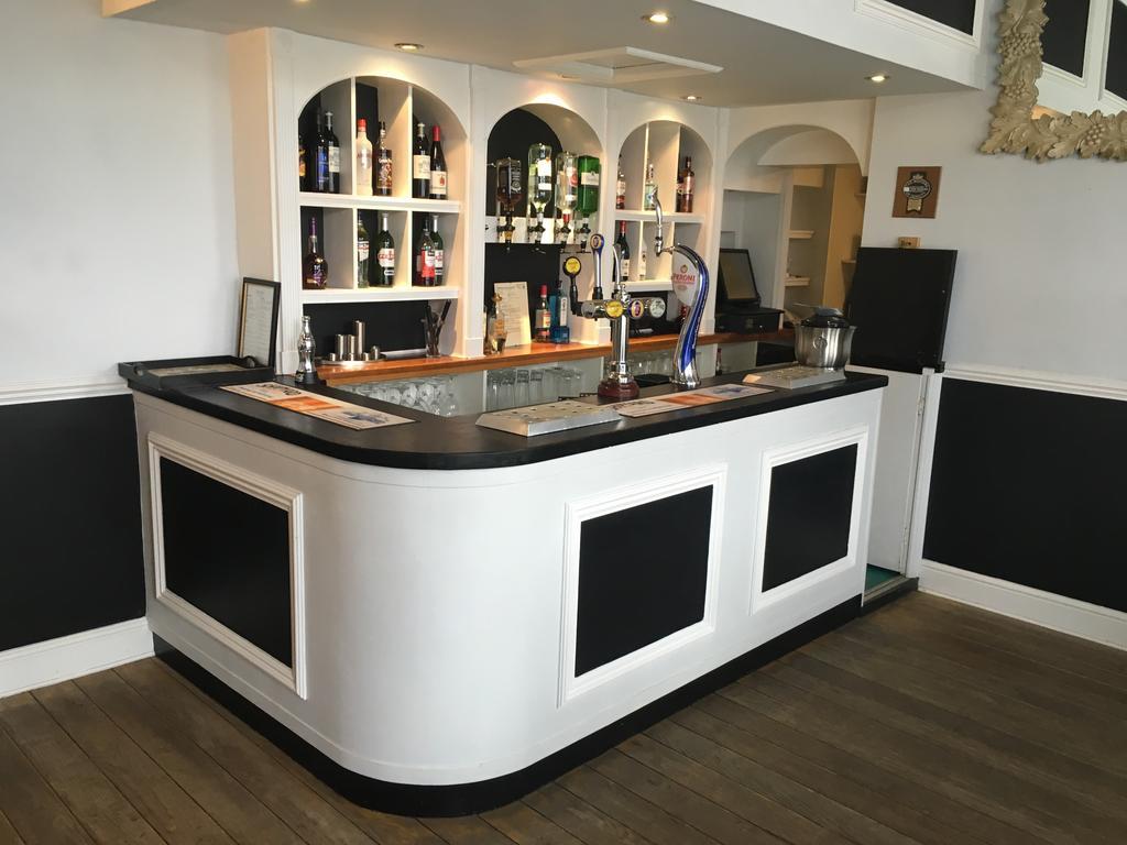 The York Hotel Wolverhampton Bagian luar foto